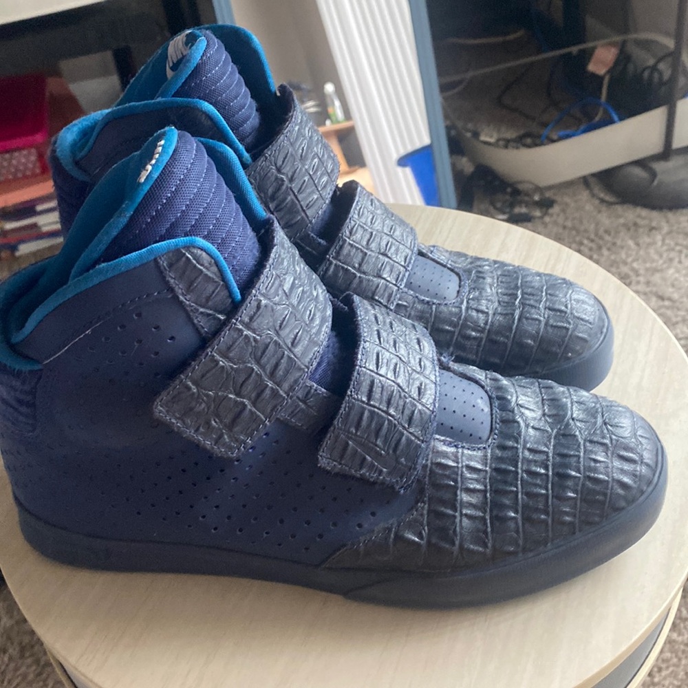 Navy blue Nike Flystepper